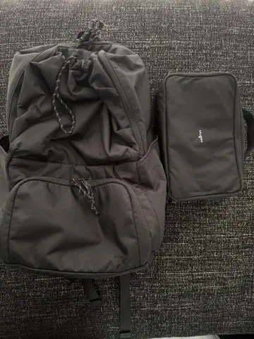 Hugoo 듀얼 레이어드 기저귀 가방