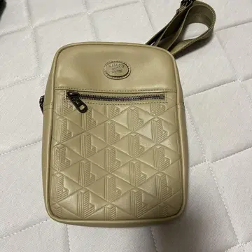 LACOSTE 모노그램 숄더백