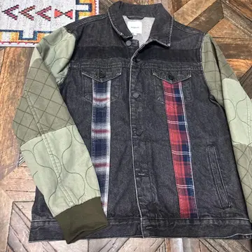 새상품급 Desigual 데시구알 블랙 데님 밀리터리 도킹 자켓