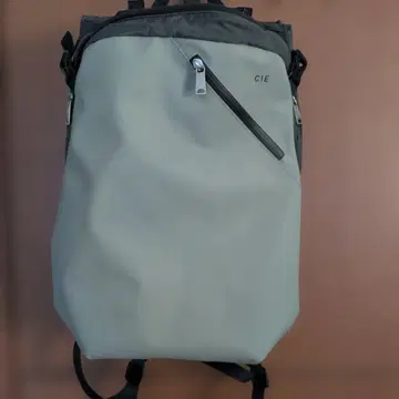 CIE 그레이 백팩