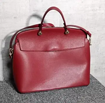 FURLA Italy 가죽 레드 핸드백 중형