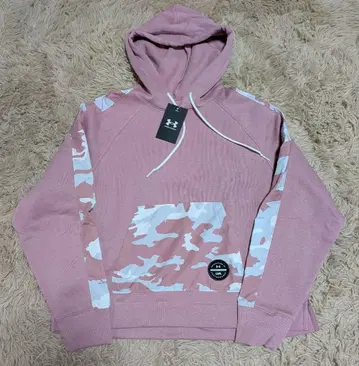 Under Armour 핑크 카모플라쥬 후드티