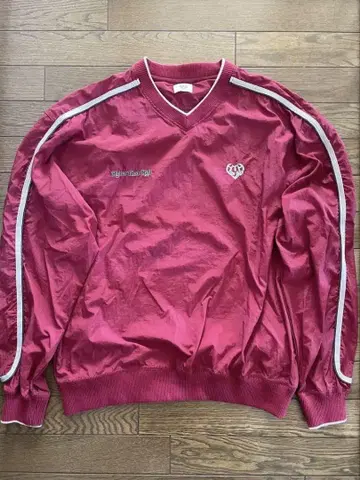 HTH two point nylon pullover