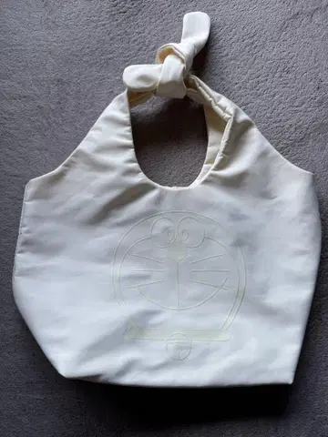 ZARA 도라에몽 백