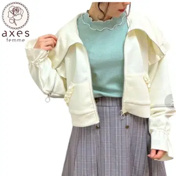 [ 새상품급 ] axes femme 지퍼 디자인 프릴 후드티 화이트
