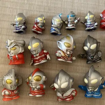 울트라맨 손가락 인형 대소 세트 42개