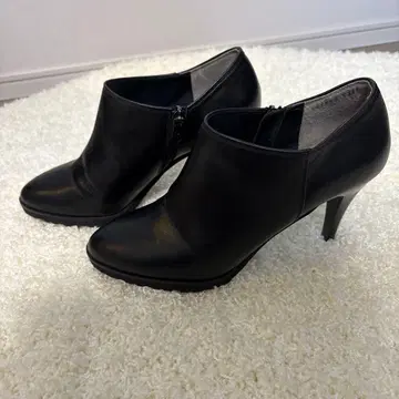 긴자 카네마츠 숏부츠 블랙