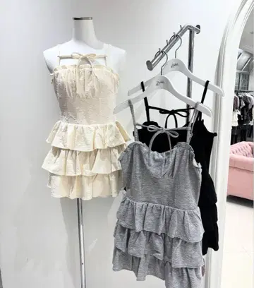 BUBBLES tiered onepiece BLACK