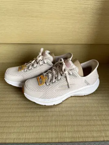 SKECHERS 스케쳐스 슬립인즈 23cm 미사용품