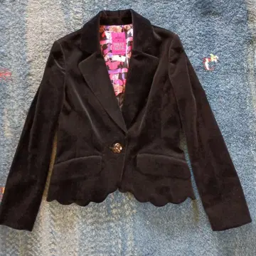 새상품 ANNA SUI 도리걸 벨벳 자켓 블랙 스캘럽