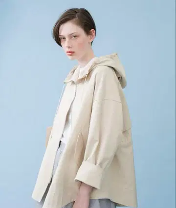 에부르 ebure2020ss 비스코 새틴 집업 블루종