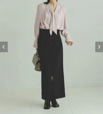 noble 로얄 새틴 보타이 블라우스 핑크