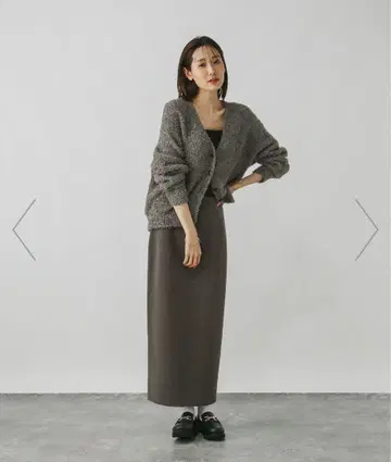 택 포함 새상품 글로벌 워크 테이프얀 가디건