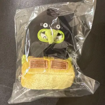 치이카와 (먼작귀) 데스크탑에서 지켜보는 봉제 인형 보물과 마녀