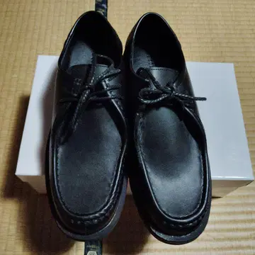 블랙 가죽 모카신 신발
