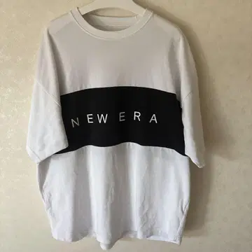 NEWERA 오버 사이즈 T셔츠 화이트/블랙