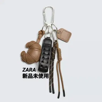 [ 완판템 ] ZARA 자라 멀티 참 키링