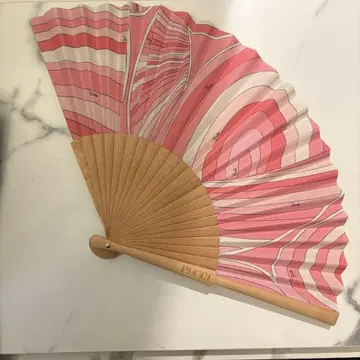 PUCCI 부채 [ 부속품 포함 ]