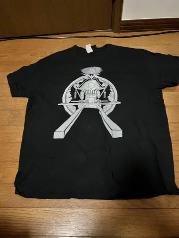 그래픽 프린트 블랙 T셔츠 XL