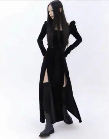 Melt the lady Both Feet Slit Dress