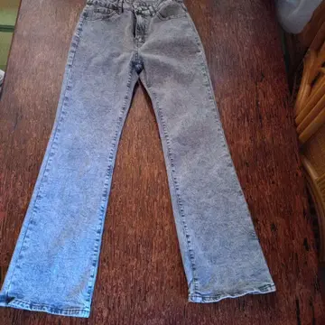 그레이 부츠컷 데님 플레어