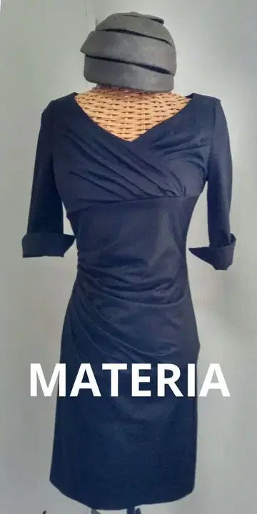 미사용 새상품 MATERIA 블랙 카슈쿨 디자인 원피스 7부 소매