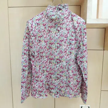 꽃무늬 블라우스