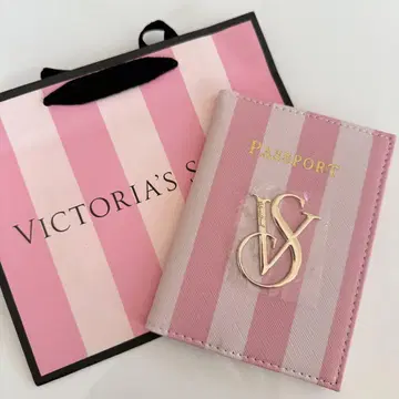 재입고 미사용 새상품 Victoria's Secret 여권 케이스 핑크