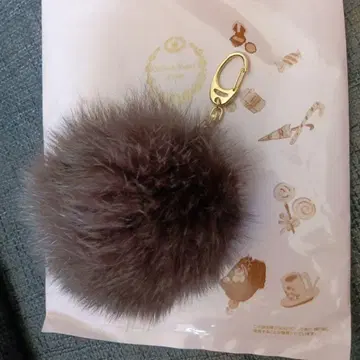 브라운 퍼 모자 꽁지 키링