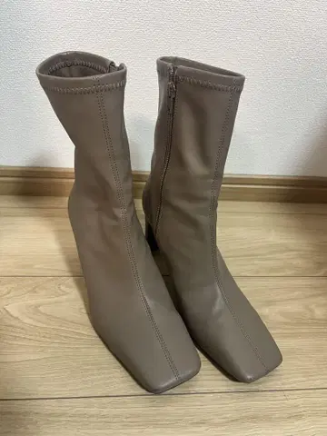 미라 오웬 숏부츠