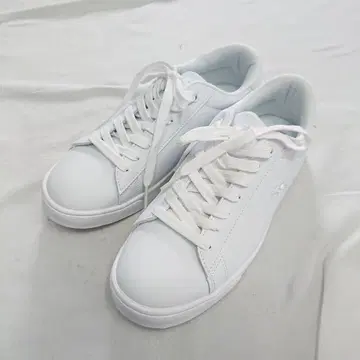 POLO CHAMPS 화이트 스니커즈 24.5cm