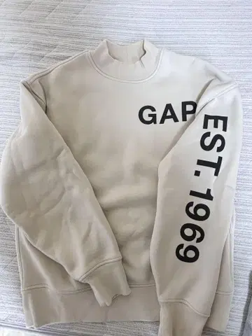 GAP EST. 1969 맨투맨 S 사이즈