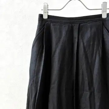 MK MICHEL KLEIN 미디 스커트 플리츠 포켓 부착 울 혼방