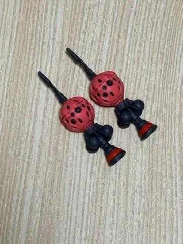 [ 완성품 ] HG 1/144 빨간색 건담 비트