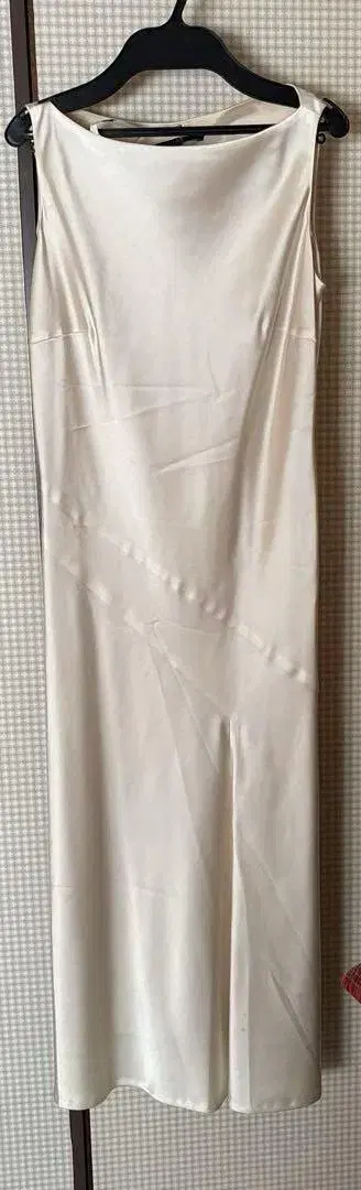 아이보리 슬리브리스 롱 원피스 23구