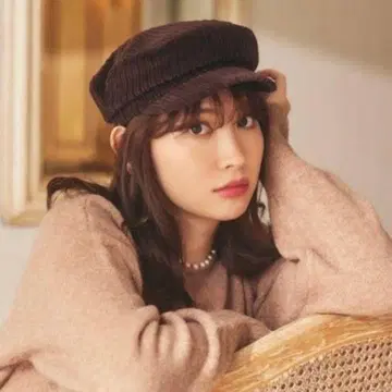 Herlipto Ribbed Velvet Cap espresso