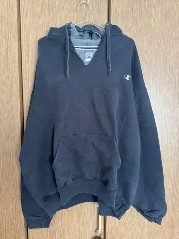 CHAMPION 블랙 후드티 XXL 박스 실루엣 후디