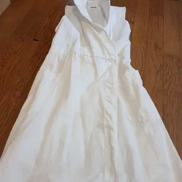 마가렛호웰 MHL, 원피스