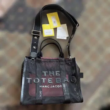 MARC JACOBS 백