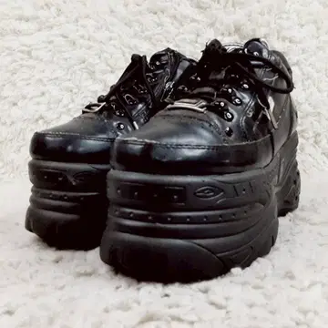 새상품급 24cm YOSUKE 요스케 통굽 스니커즈 블랙 사이드 지퍼