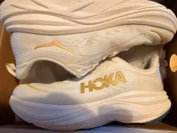HOKA M SKYFLOW 8.5D 화이트/골드