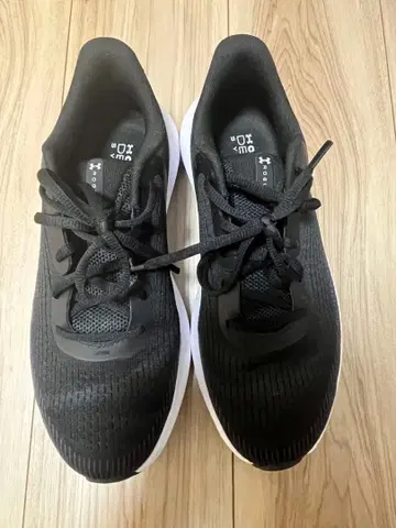 언더아머 차저드 로그 5 엑스트라 와이드 25.5cm