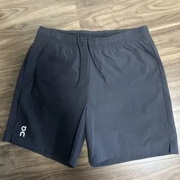 on 7' CORE SHORT 블랙 M