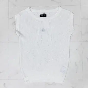 택 포함 새상품 JUSGLITTY 비쥬 니트 베스트 화이트