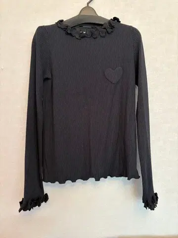 MUVEL 2024 하트 패치 롱 슬리브 사이즈 38