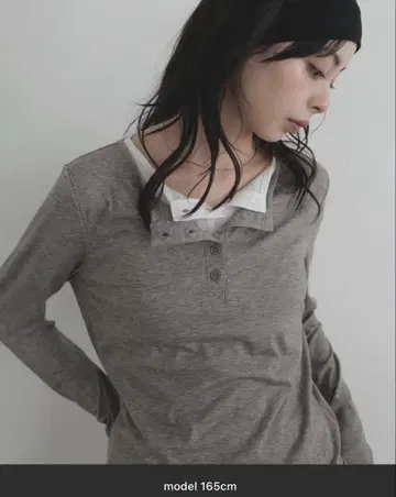 리앙 바이컬러 헨리넥 풀오버