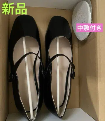 새상품 블랙 스트랩 펌프스 23.5cm 여성용 에나멜 중창 포함