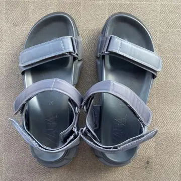샌들 ZARA
