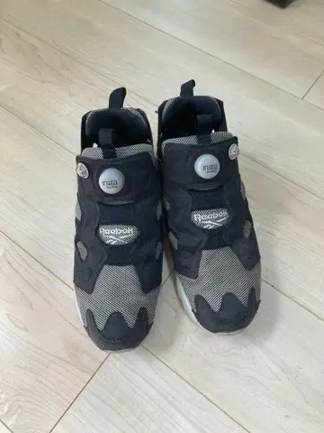 Reebok Instapump Fury 블랙/그레이
