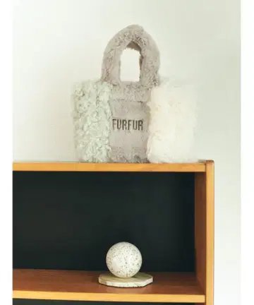 [ 최종 가격 인하 ] FURFUR 패치워크 에코 퍼 토트백